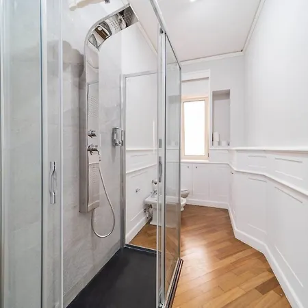 Dante 138 Class & Apartman Bari