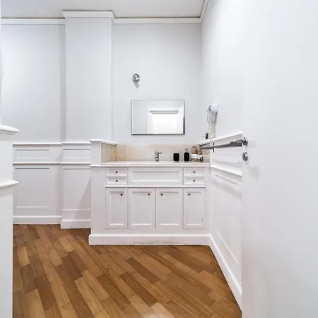 Dante 138 Class & 아파트